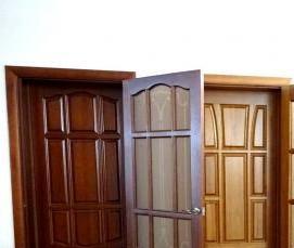 Двери деревянные межкомнатные натуральное дерево - вариант 1