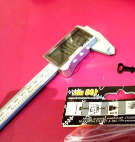 Дюбель-хомут 40 мм - модель 1