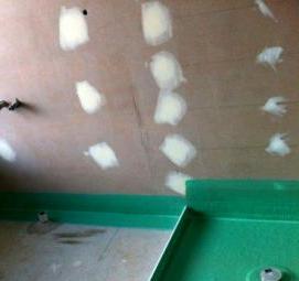 Гидроизоляция потолка в ванной комнате Омск
