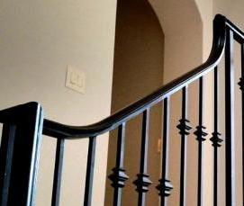 Изготовление деревянных перил для лестниц - модель 1