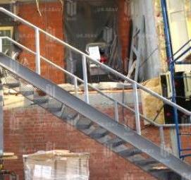 Изготовление лестниц на металлическом каркасе Москва