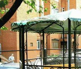 Кованые беседки с поликарбонатом - модель 1