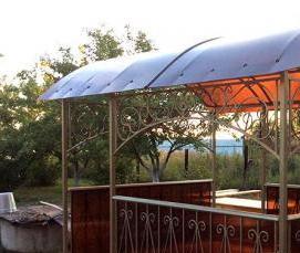 Кованые деревянные беседки - вариант 1