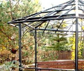 Кованые деревянные беседки - вариант 4