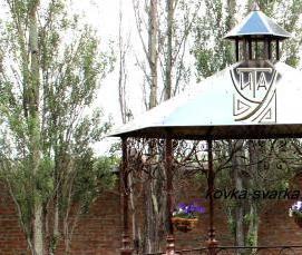 Кованые деревянные беседки - вариант 3