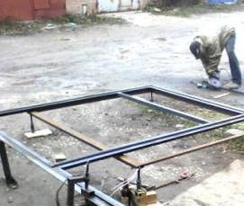 Квадратная теплица из профильной трубы - вариант 4