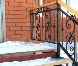 Лестничный марш из металла - вариант 2