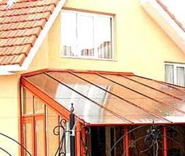 Монтаж монолитного поликарбоната на деревянный каркас - вариант 2