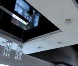 Натяжной потолок черный глянец - модель 2