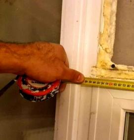 Оконная рама с крестовиной - модель 1