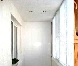 Отделка балкона деревом - вариант 1