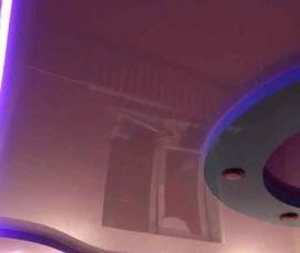 Парящий двухуровневый натяжной потолок с подсветкой Самара