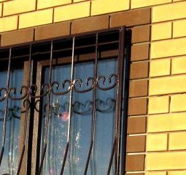 Пластиковые прозрачные решетки на окна - модель 3