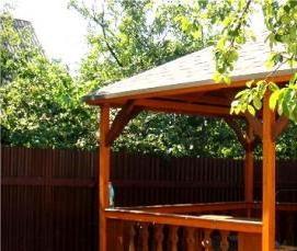 Простая недорогая беседка для дачи - модель 1