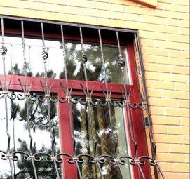 решетка на окна открывающаяся изнутри - вариант 2