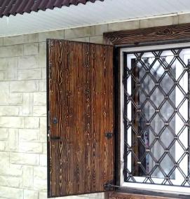 решетка на окно дерево - вариант 4