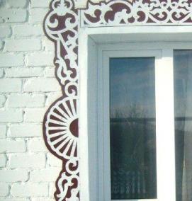 резные металлические наличники на окна - модель 3