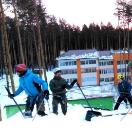 ручная уборка снега - модель 4