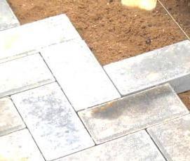 укладка тротуарной плитки брусчатки - вариант 3