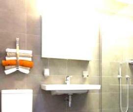 установка душевой в ванной комнате - модель 3