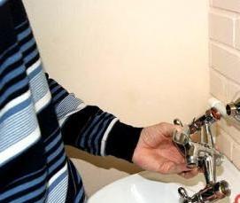 установка гусака на смеситель - тип 4