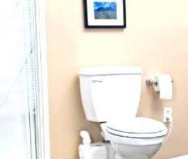 установка насоса для унитаза - вариант 1