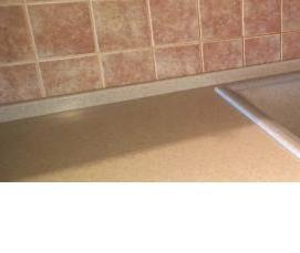 установка раковины из искусственного камня на кухне - вариант 4