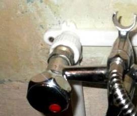 установка смесителей в ванной комнате - тип 1