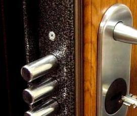 установка замков на двери подъезда - тип 3