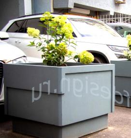 Вазоны из пластика большие - тип 2