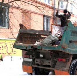 Вывоз строительного мусора из квартиры с грузчиками Москва