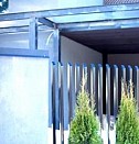 Белый забор из шлакоблока с установкой Владикавказ