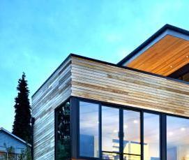 Застекленная входная группа в частный дом - вариант 2