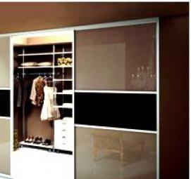 Зеркальная дверь в гардеробную раздвижная на роликах - вариант 3