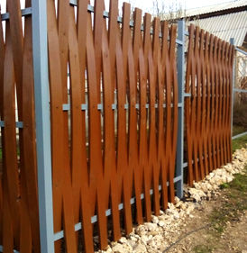 Резной забор из дерева (50 фото)